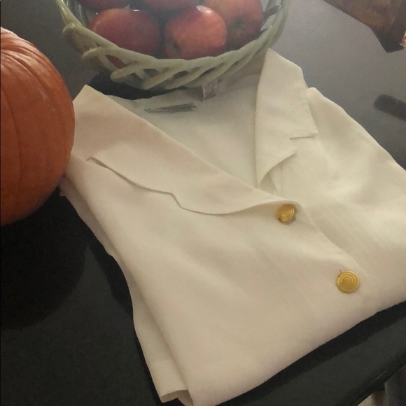 Karen Scott Tops - Retro blouse cream colored size 14